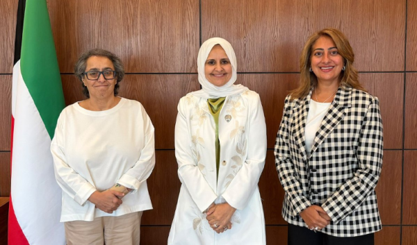 الوزيرة الفليج مسابقة أمنية تعزز ثقافة فرز نفايات البلاستيك وترسخ مفاهيم الاستدامة البيئية لدى الطلبة الوزيرة الفليج مسابقة أمنية تعزز ثقافة فرز نفايات البلاستيك وترسخ مفاهيم الاستدامة البيئية لدى الطلبة