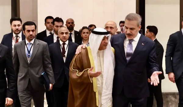 البديوي دول الخليج رسخت مكانتها الدولية كشريك موثوق في الوساطة وصناعة السلام البديوي دول الخليج رسخت مكانتها الدولية كشريك موثوق في الوساطة وصناعة السلام