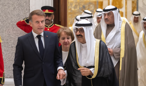 إنفوجراف سرمد الكويت وفرنسا توقعان 8 اتفاقيات في عدة مجالات إنفوجراف سرمد الكويت وفرنسا توقعان 8 اتفاقيات في عدة مجالات