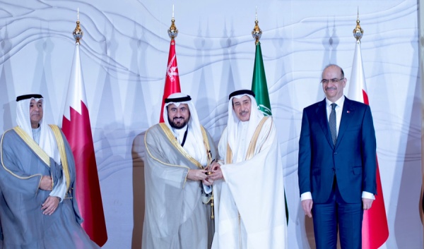ناقلات النفط الكويتية تحظى بتكريم خليجي لدعمها توطين العمالة الوطنية ناقلات النفط الكويتية تحظى بتكريم خليجي لدعمها توطين العمالة الوطنية