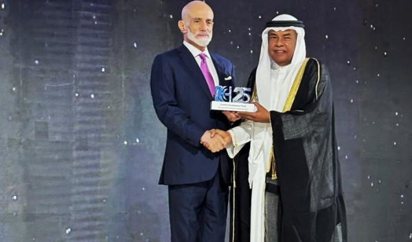 مركز الحسين للسرطان يكر م الصندوق الكويتي للتنمية مركز الحسين للسرطان يكر م الصندوق الكويتي للتنمية