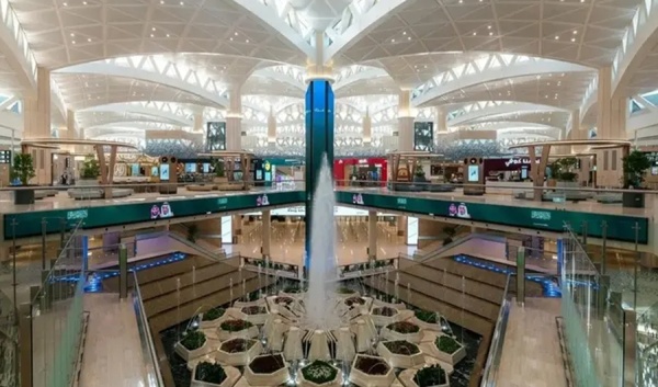 السعودية 3 وفيات و36 إصابة في اعتداءين على مطاري أبها والملك خالد السعودية 3 وفيات و36 إصابة في اعتداءين على مطاري أبها والملك خالد