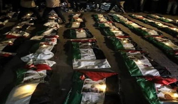 غزة إلقاء نظرة الوداع على جثامين 75 شهيدا في حي الدرج بمدينة غزة