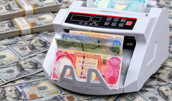 المركزي العراقي يحدد سعر صرف الدينار عند 1520 مقابل الدولار المركزي العراقي يحدد سعر صرف الدينار عند 1520 مقابل الدولار