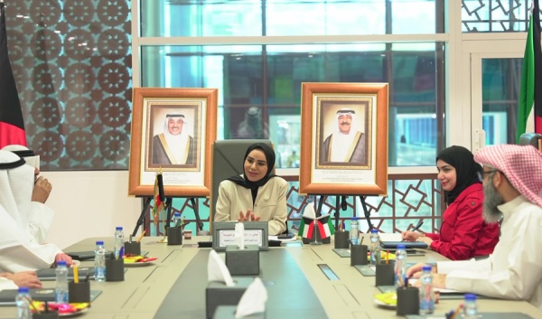 الحويلة تبحث مع جمعية المكفوفين تطوير الخدمات وتعزيز تمكين منتسبيها الحويلة تبحث مع جمعية المكفوفين تطوير الخدمات وتعزيز تمكين منتسبيها