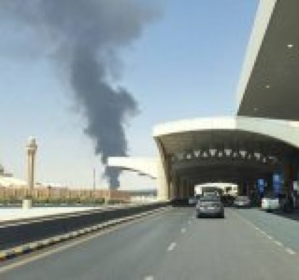 القوات المسلحة تستهدف مطار الملك خالد بالرياض القوات المسلحة تستهدف مطار الملك خالد بالرياض