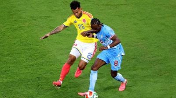 كولومبيا إلى دور الـ32 كولومبيا إلى دور الـ32