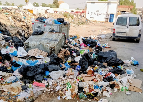 القيروان تجار السوق البلدي المؤقت بسيدي عبدالنبي يدعون إلى تعزيز النظافة بالمحيط القيروان تجار السوق البلدي المؤقت بسيدي عبدالنبي يدعون إلى تعزيز النظافة بالمحيط