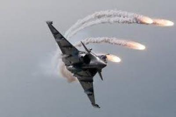 عاجل العدو السعودي يعاود استهداف محافظات الجوف والبيضاء ومأرب وتعز عاجل العدو السعودي يعاود استهداف محافظات الجوف والبيضاء ومأرب وتعز
