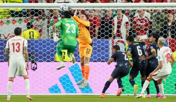 كأس العالم باراغواي يفوز على تركيا رغم النقص العددي كأس العالم باراغواي يفوز على تركيا رغم النقص العددي
