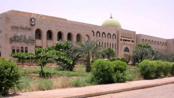 جامعة عدن تحذر من الاعتداء على أراضي الحرم الجامعي وتطالب بوقف أعمال البناء جامعة عدن تحذر من الاعتداء على أراضي الحرم الجامعي وتطالب بوقف أعمال البناء