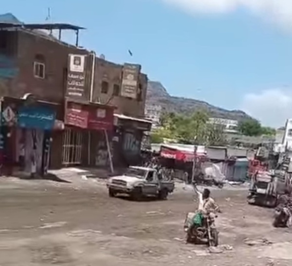 قوات حكومة صنعاء تسيطر على أجزاء واسعة من جنوب محافظة تعز قوات حكومة صنعاء تسيطر على أجزاء واسعة من جنوب محافظة تعز