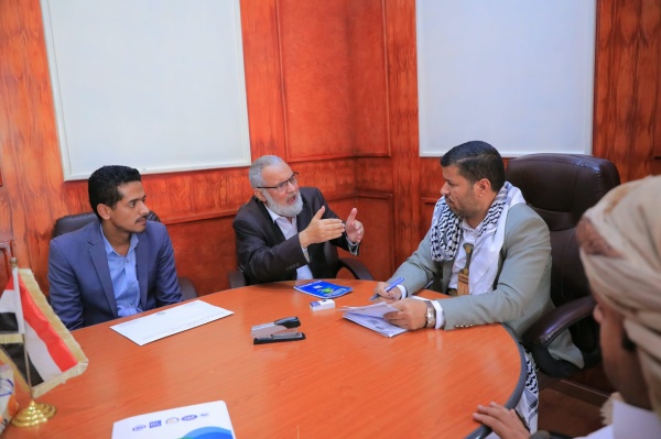 صنعاء في اليوم المفتوح مدير عام هيئة المواصفات يبحث قضايا المتعاملين مع الهيئة ويوجه بمعالجتها