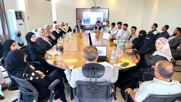 صنعاء الاستاذ نبيل هائل سعيد يلتقي أعضاء برنامج إنطلاقة و خريجي برنامج sap للمهتمين الشباب من مختلف محافظات الجمهورية