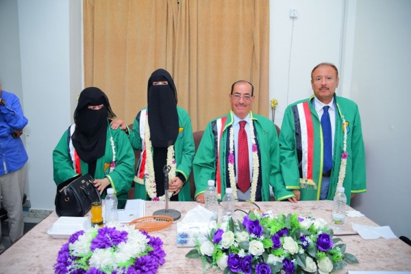 دراسة ماجستير بجامعة صنعاء تبحث دور العاملين في تطوير إدارة المعرفة بالمكتبات الجامعية