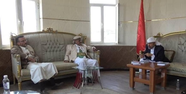 صنعاء الفريق سلطان السامعي يبحث مع رئيس مجلس القضاء وسائل تطوير المنظومة القضائية وتسريع الفصل في قضايا المواطنين صنعاء الفريق سلطان السامعي يبحث مع رئيس مجلس القضاء وسائل تطوير المنظومة القضائية وتسريع الفصل في قضايا المواطنين