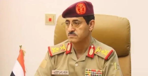 وزير الدفاع يعلن انهاء تمرد