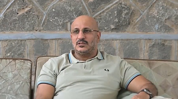 اعلان مفاجئ لطارق عفاش اعلان مفاجئ لطارق عفاش