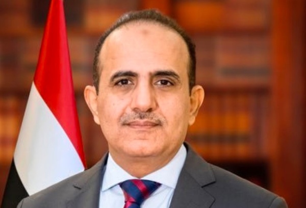 وزير يمني يتعرض للاحتيال وزير يمني يتعرض للاحتيال