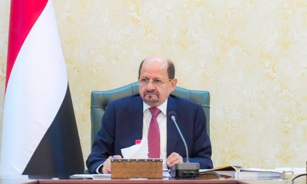 قرار مفاجئ لرئيس الحكومة قرار مفاجئ لرئيس الحكومة