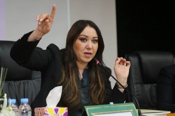 بعد استقالة نبيلة الرميلي سباق خلافتها على رئاسة الدار البيضاء سطات للتوزيع ينطلق رسميا بعد استقالة نبيلة الرميلي سباق خلافتها على رئاسة الدار البيضاء سطات للتوزيع ينطلق رسميا