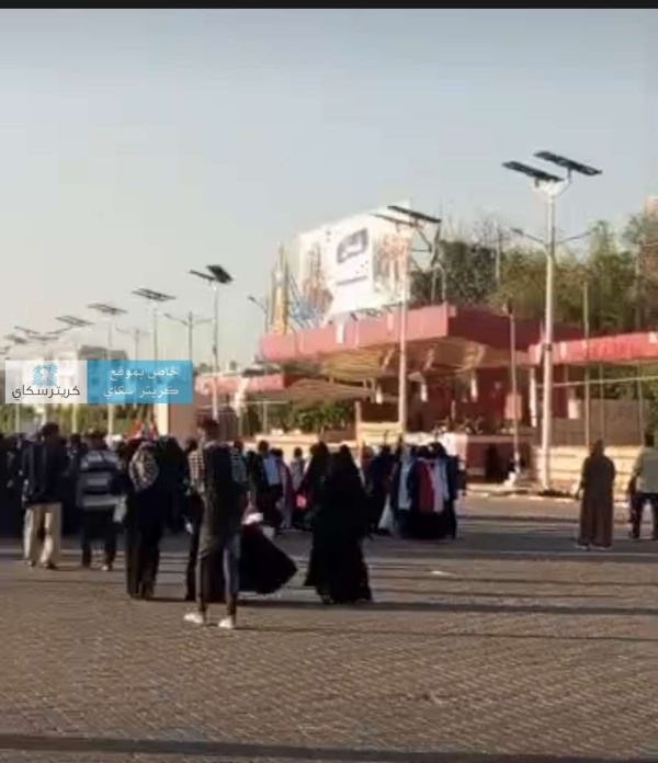 عاجل انطلاق مظاهرة نسوية في ساحة العروض بعدن للمطالبة بتحسين خدمة الكهرباء