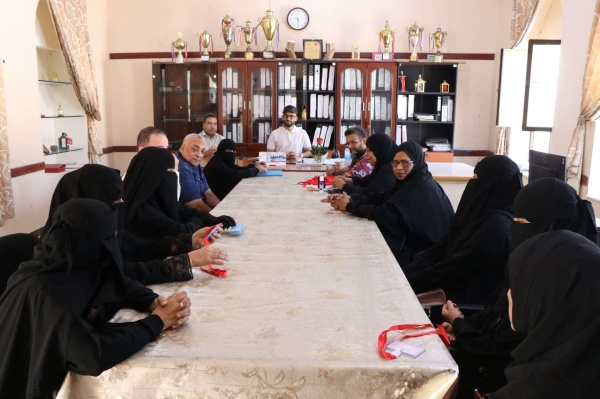 اجتماع لمناقشة الترتيبات الأخيرة لبدء اختبارات الثانوية العامة للعام الدراسي 2025 2026 اجتماع لمناقشة الترتيبات الأخيرة لبدء اختبارات الثانوية العامة للعام الدراسي 2025 2026