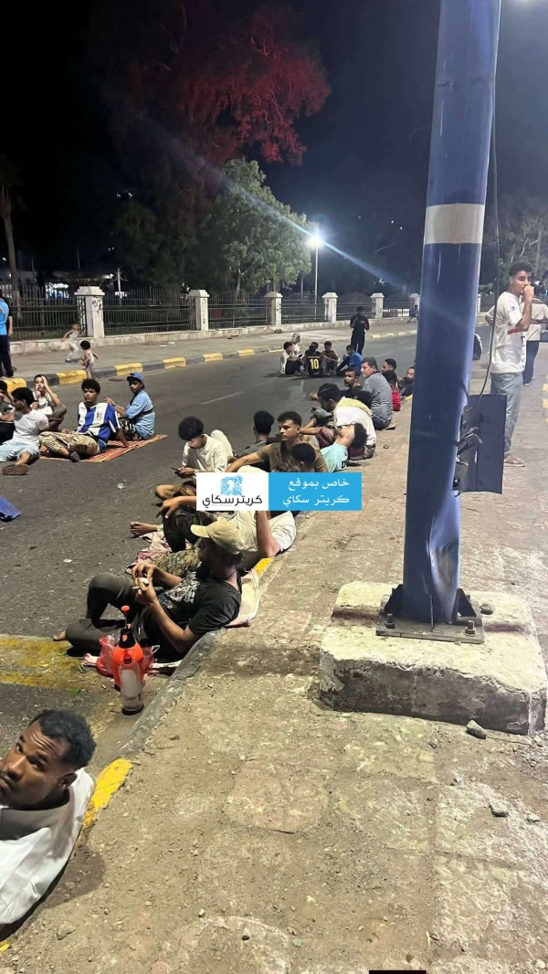 صور من التواهي محتجون يفترشون الأرض احتجاج ا على الكهرباء صور من التواهي محتجون يفترشون الأرض احتجاج ا على الكهرباء