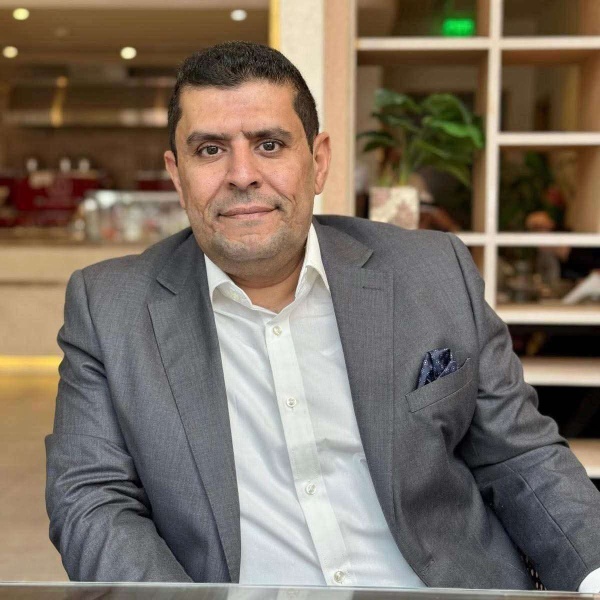 أول تعليق على إعلان الحو ثيين حظر الملاحة الإسر ائيلية في البحر الأحمر أول تعليق على إعلان الحو ثيين حظر الملاحة الإسر ائيلية في البحر الأحمر