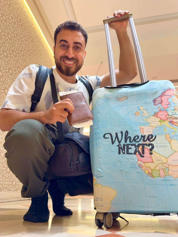 وصول البلوجر الشهير الخميائي أحمد مجدي إلى اليمن وسط ترحيب واسع وصول البلوجر الشهير الخميائي أحمد مجدي إلى اليمن وسط ترحيب واسع