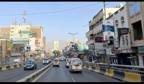 موجة حر شديدة تضرب صنعاء منذ ساعات الصباح الأولى موجة حر شديدة تضرب صنعاء منذ ساعات الصباح الأولى