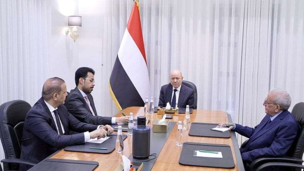رئيس مجلس القيادة الرئاسي يجتمع برئاسة هيئة التشاور والمصالحة رئيس مجلس القيادة الرئاسي يجتمع برئاسة هيئة التشاور والمصالحة