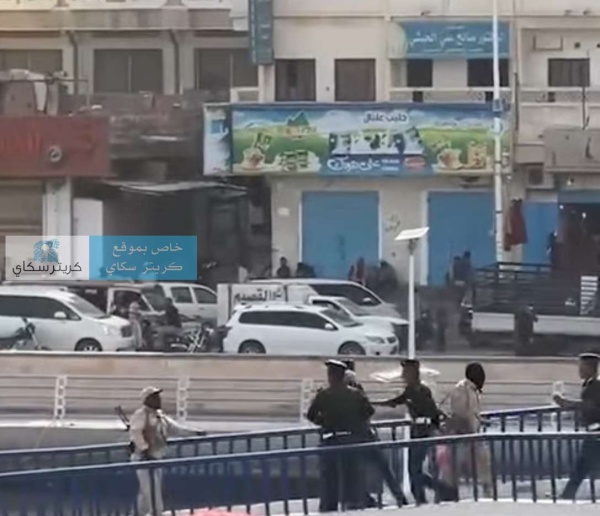 عاجل اعتقال عدد من المشاركين في فعالية للمجلس الانتقالي بالمكلا عاجل اعتقال عدد من المشاركين في فعالية للمجلس الانتقالي بالمكلا