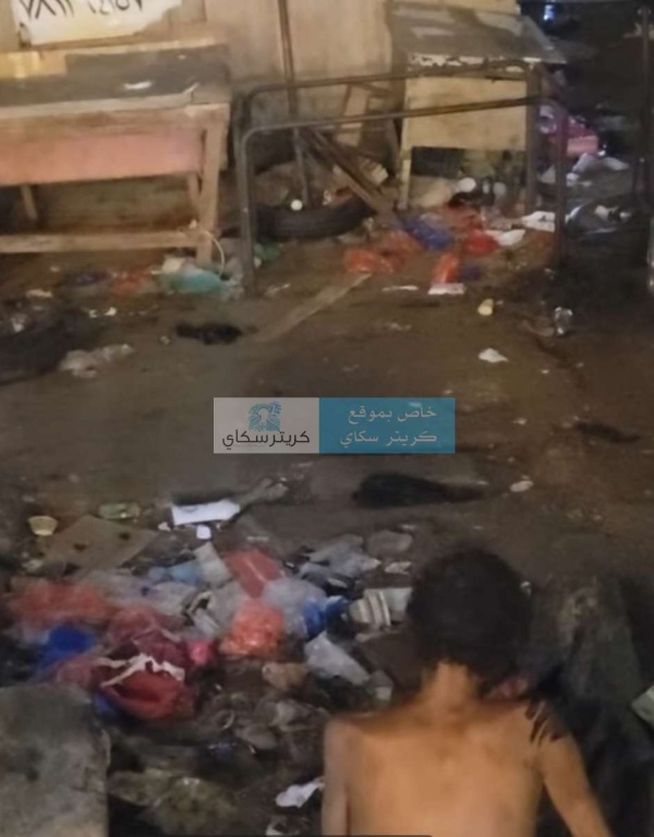 مواطنون بعدن يطلقون حملة لإنقاذ رجل مشرد يعاني أوضاع ا صحية ونفسية صعبة مواطنون بعدن يطلقون حملة لإنقاذ رجل مشرد يعاني أوضاع ا صحية ونفسية صعبة