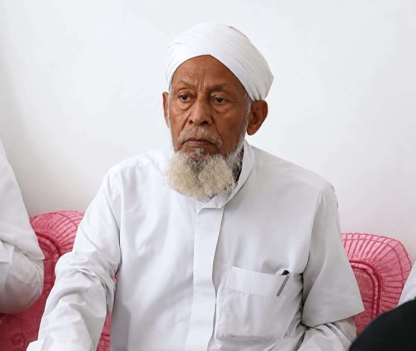 وفاة العلامة الشيخ علي بن سالم بكير باغيثان في حضرموت