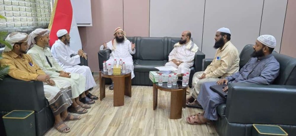 وزير الأوقاف يبحث مع جمعية الحكمة اليمانية تعزيز الشراكة لتوسيع العمل الخيري والدعوي في اليمن وزير الأوقاف يبحث مع جمعية الحكمة اليمانية تعزيز الشراكة لتوسيع العمل الخيري والدعوي في اليمن