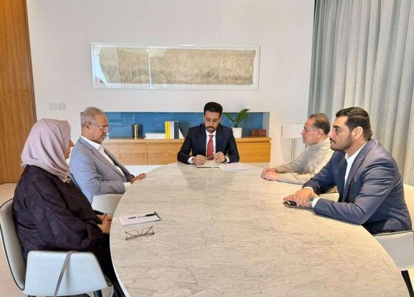 رئاسة هيئة التشاور والمصالحة تناقش مستجدات الأوضاع وتؤكد دعمها الكامل لمجلس القيادة الرئاسي رئاسة هيئة التشاور والمصالحة تناقش مستجدات الأوضاع وتؤكد دعمها الكامل لمجلس القيادة الرئاسي