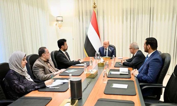 الرئيس العليمي المليشيات الحوثية حولت مناطق سيطرتها الى أسوأ مكان للعيش على وجه الارض الرئيس العليمي المليشيات الحوثية حولت مناطق سيطرتها الى أسوأ مكان للعيش على وجه الارض