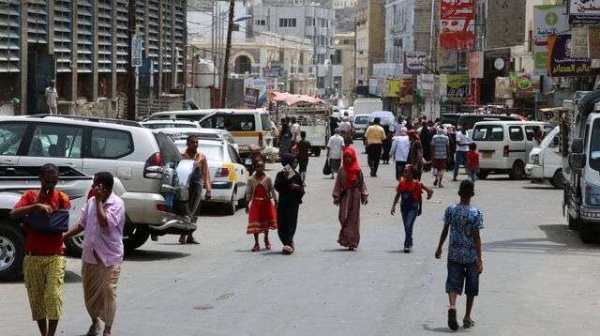 أريد عشاء لأطفالي قصة مؤثرة لناشط تكشف وجع الفقر الذي وصل إليه المواطنين في عدن