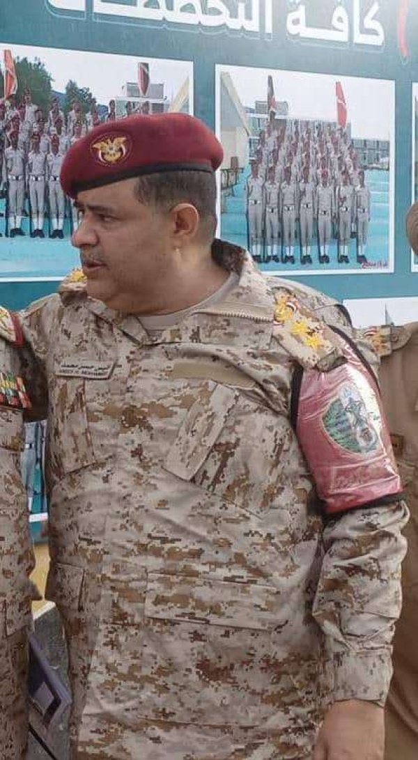 عدن ضباط وجنود الكتيبة الاولى شرطة عسكرية صلاح الدين يعزون قائدهم العقيد السويني بوفاة عمه عدن ضباط وجنود الكتيبة الاولى شرطة عسكرية صلاح الدين يعزون قائدهم العقيد السويني بوفاة عمه