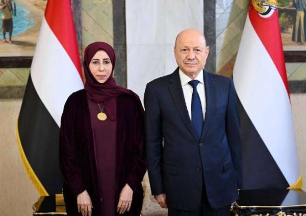 خطوة تاريخية تعيين الدكتورة أفراح الزوبة أول امرأة تتولى حقيبة الخارجية في تاريخ اليمن الحديث خطوة تاريخية تعيين الدكتورة أفراح الزوبة أول امرأة تتولى حقيبة الخارجية في تاريخ اليمن الحديث