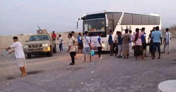 دعوات في حضرموت للتصعيد ضد أبين ومطالبات لمحافظ أبين مختار الرباش بردع المتقطعين دعوات في حضرموت للتصعيد ضد أبين ومطالبات لمحافظ أبين مختار الرباش بردع المتقطعين