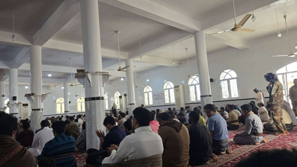 خطيب جمعة يشيد بإستقرار الكهرباء خطيب جمعة يشيد بإستقرار الكهرباء