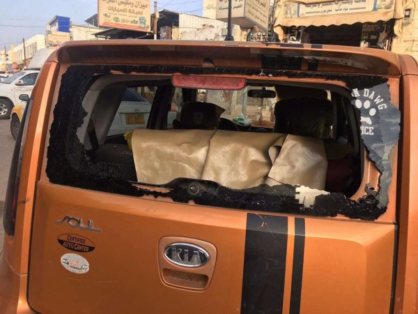 الاعتداء على مواطن واسرته بصنعاء الاعتداء على مواطن واسرته بصنعاء