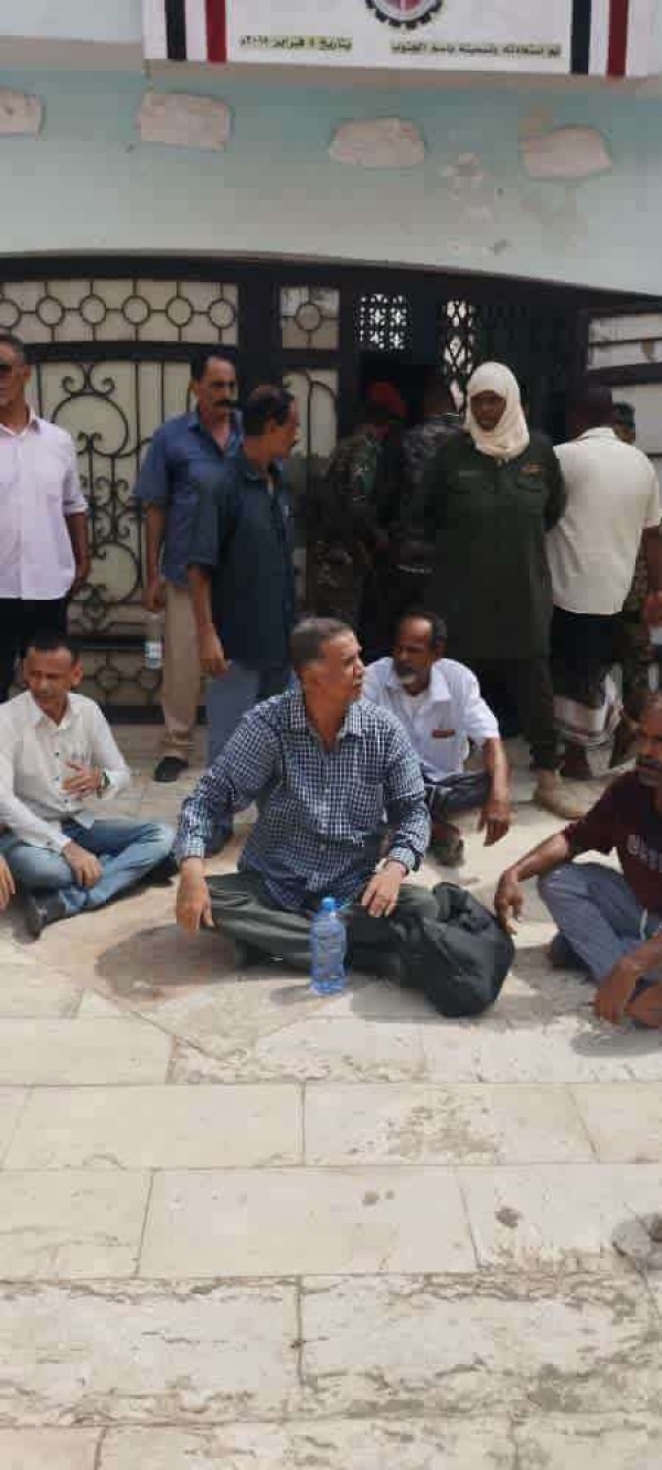 سامي خيران يعتذر لمحافظ عدن ويكشف تفاصيل اقتحام مقر اتحاد نقابات عمال الجنوب