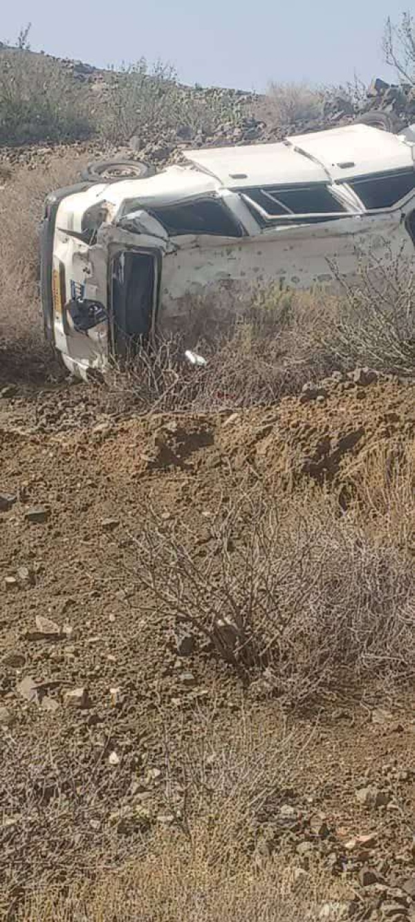 عاجل جرحى إثر انقلاب سيارة