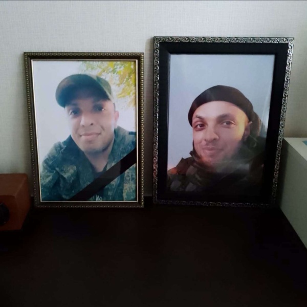 قيادي يمني يعلن موعد دفن نجله بعد 20 يوما من مقتله في الحرب الروسية الأوكرانية قيادي يمني يعلن موعد دفن نجله بعد 20 يوما من مقتله في الحرب الروسية الأوكرانية