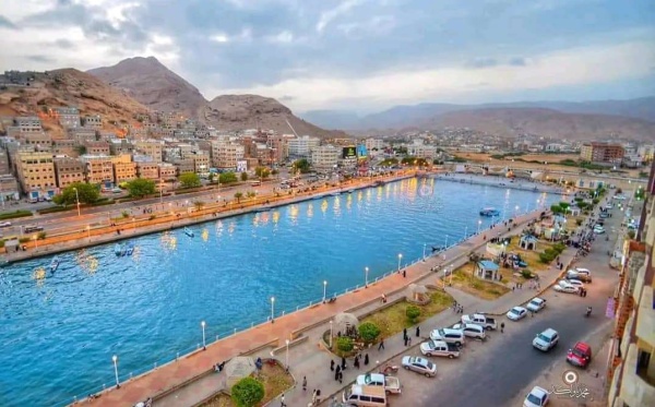 وفاة عامل إثر سقوطه من مبنى قيد الإنشاء في المكلا وفاة عامل إثر سقوطه من مبنى قيد الإنشاء في المكلا