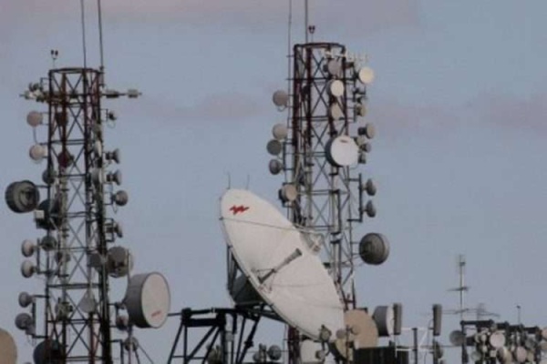 مثل الشمعة انقطاع الكهرباء يطفئ تغطية سبأفون ومطالبات بالحل