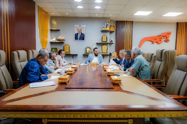 شيخ وجابر يناقشان تعزيز التعاون المشترك لتنمية الإيرادات ومكافحة التهر ب الضريبي شيخ وجابر يناقشان تعزيز التعاون المشترك لتنمية الإيرادات ومكافحة التهر ب الضريبي